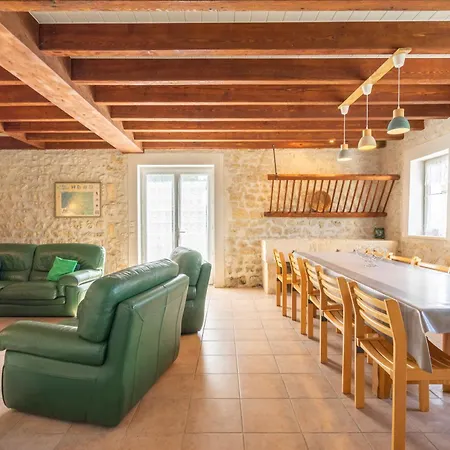 بيت للعطل Oleron Piscine Interieure *