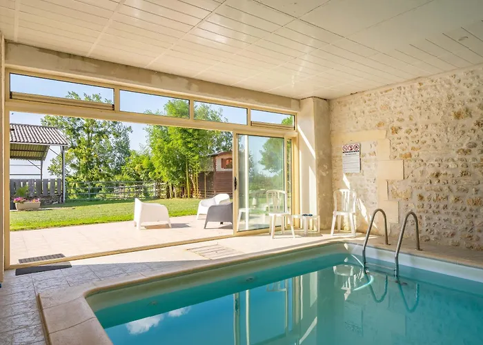 Oléron Piscine Intérieure Сasa de vacaciones La-Gripperie-Saint-Symphorien