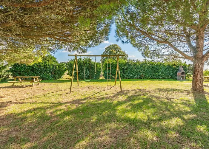 Oléron Piscine Intérieure La-Gripperie-Saint-Symphorien